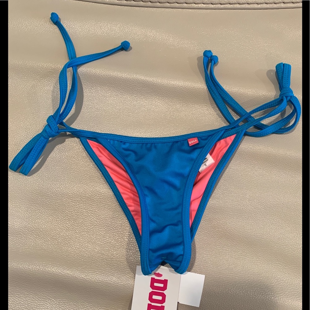 Bikini bottom by DOLL